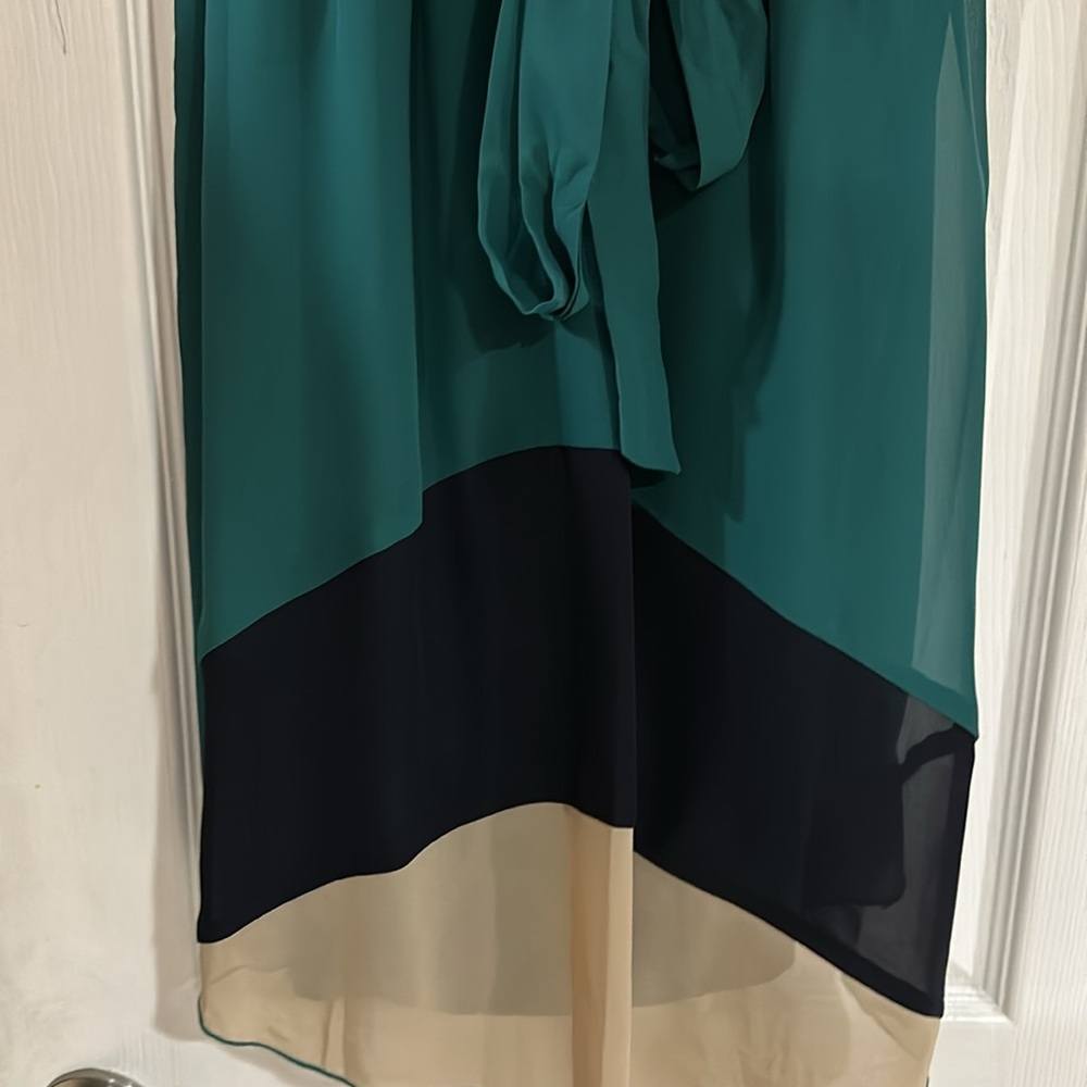 Beautiful teal dress - Picture 3 of 4